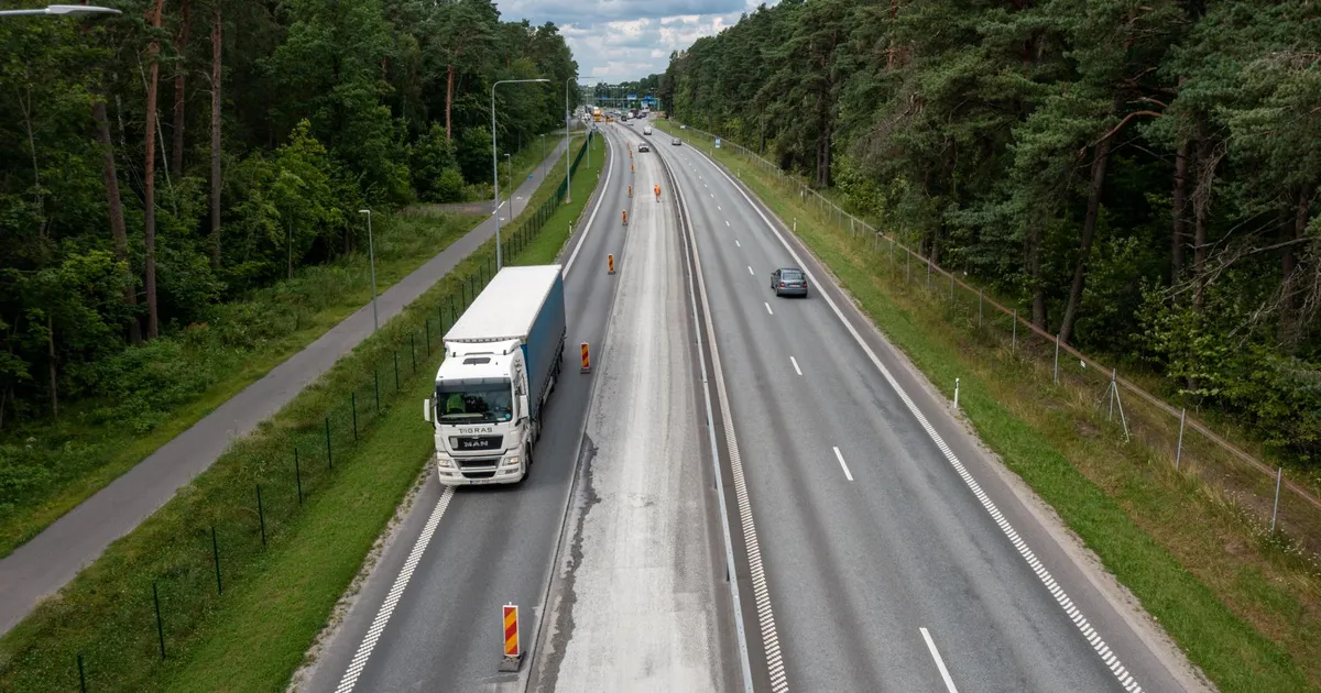 Aasta eest avatud Via Baltica teelõigul tehakse garantiiparandust