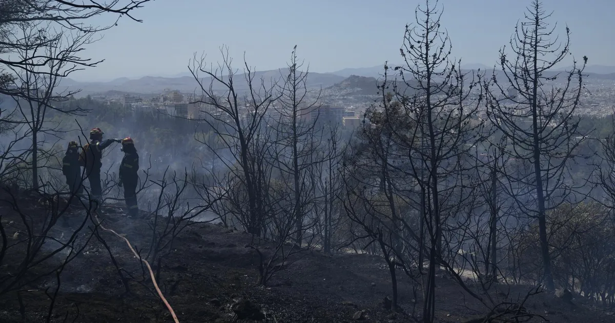 Kõrvetav kuumus hoiab Kagu-Euroopas maastikupõlengud raugematult lõõmamas