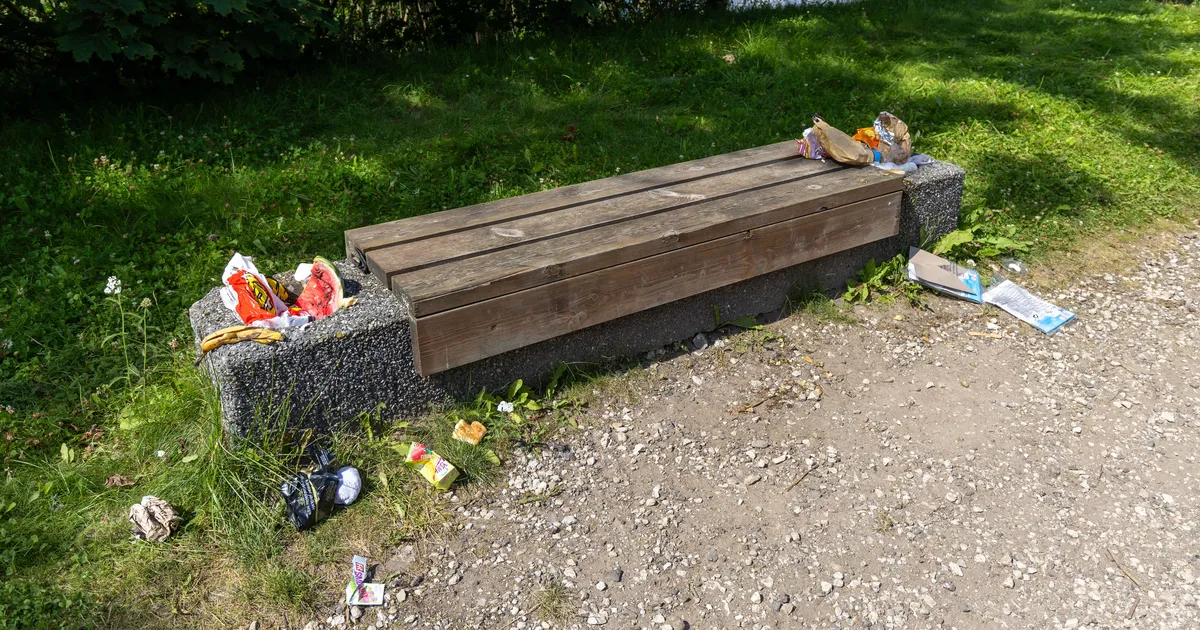 Kukulinna rannas ajasid prügikastid mitu päeva üle ääre