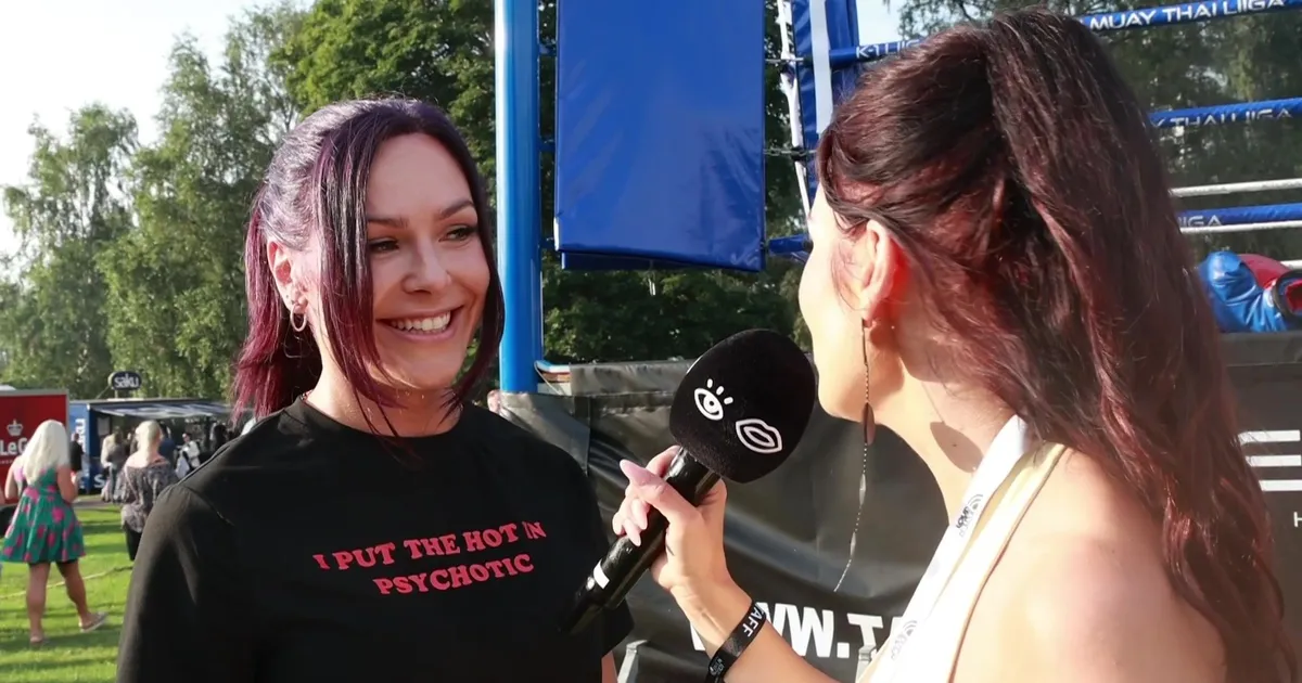 VIDEOINTERVJUU ⟩ Ingrid Mänd astus Õllesummeril Kristina Pärtelpojaga poksiringi