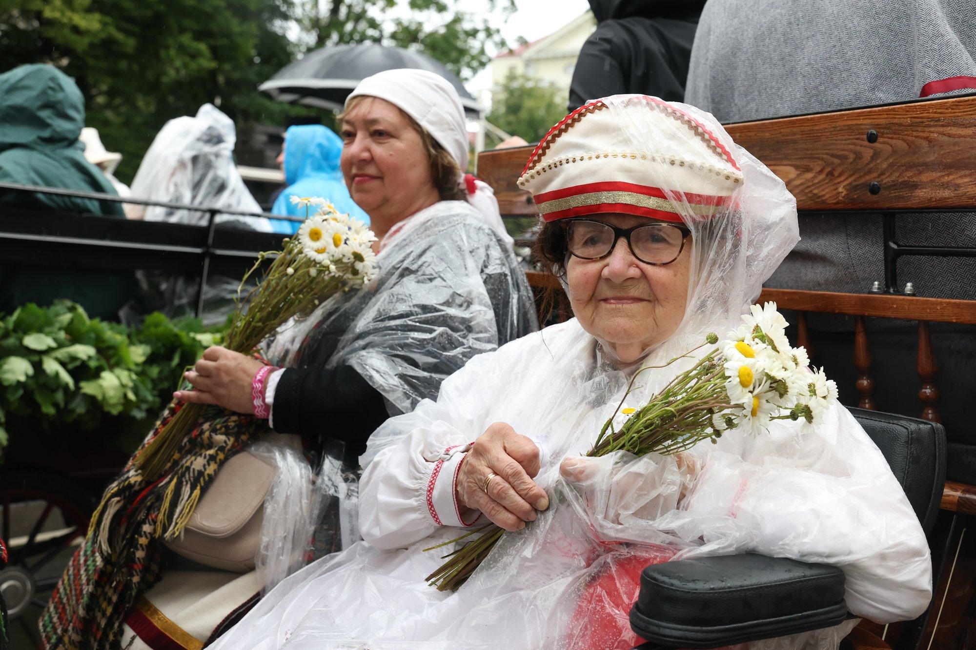 FOTOD | Rongkäigulised on ehe näide, et pole halba ilma, on halb riietus