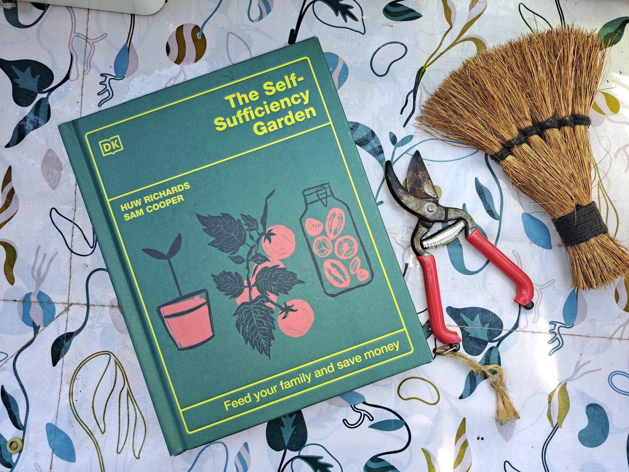 Eva Luigas soovitab aednikele raamatut „Isemajandav aed. Toida oma peret ja säästa raha“