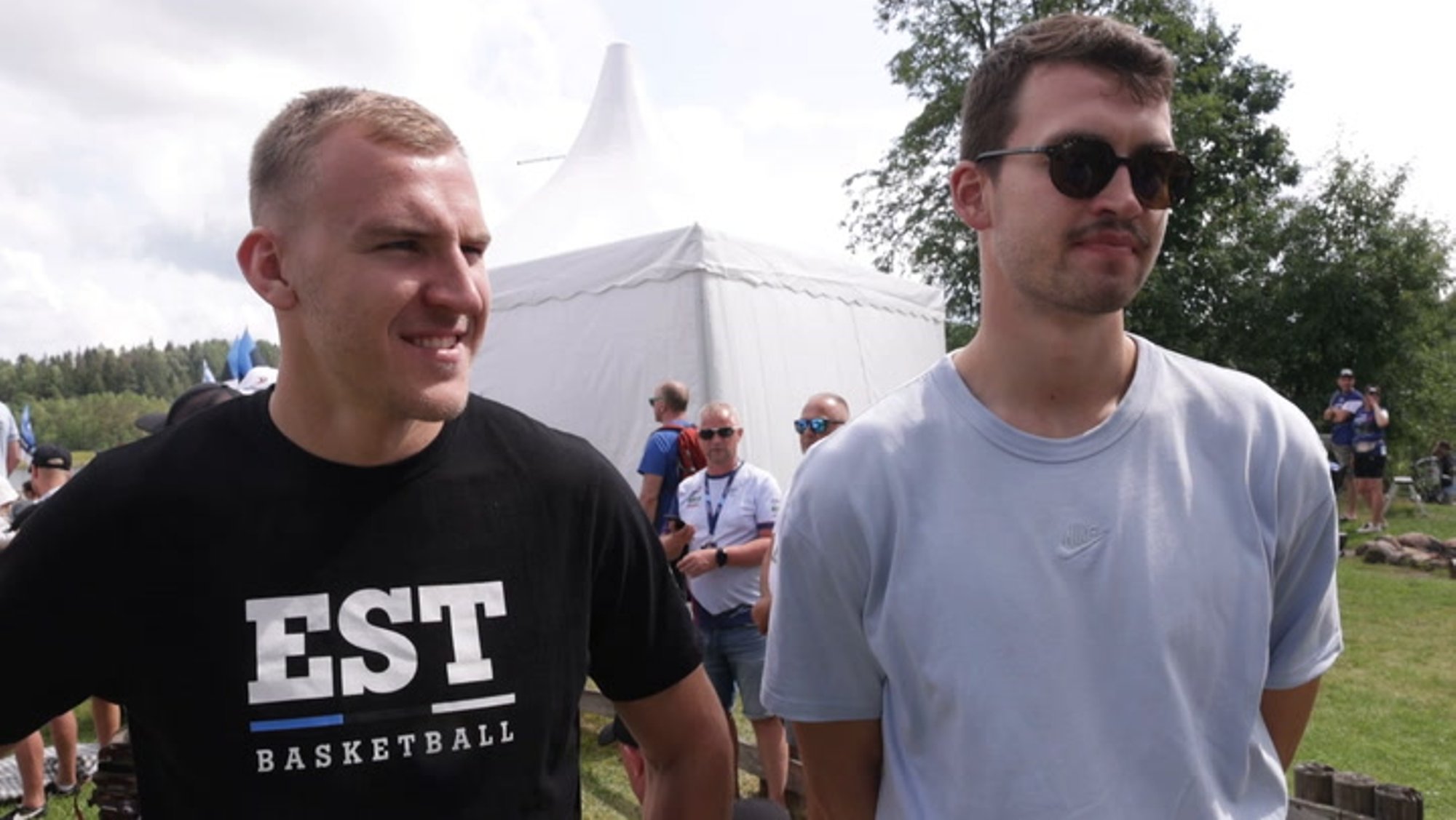 DELFI VIDEO | Korvpallikoondislased Konontšuk ja Hermet: meeskonna ning vaimu mõttes on Käärikule tulek hea