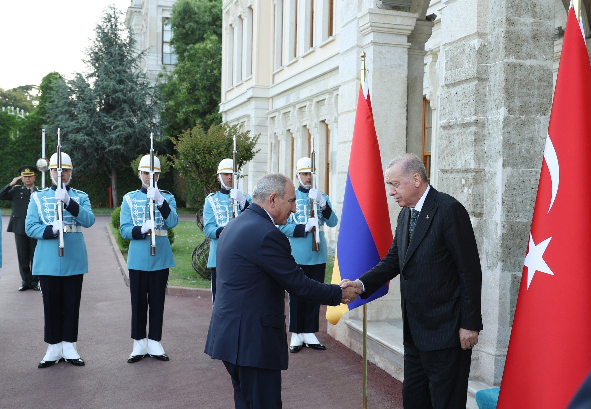Andrei Hvostov: autoritaarne Aserbaidžaan vastas autoritaarsele Venemaale täpselt sama mõõduga