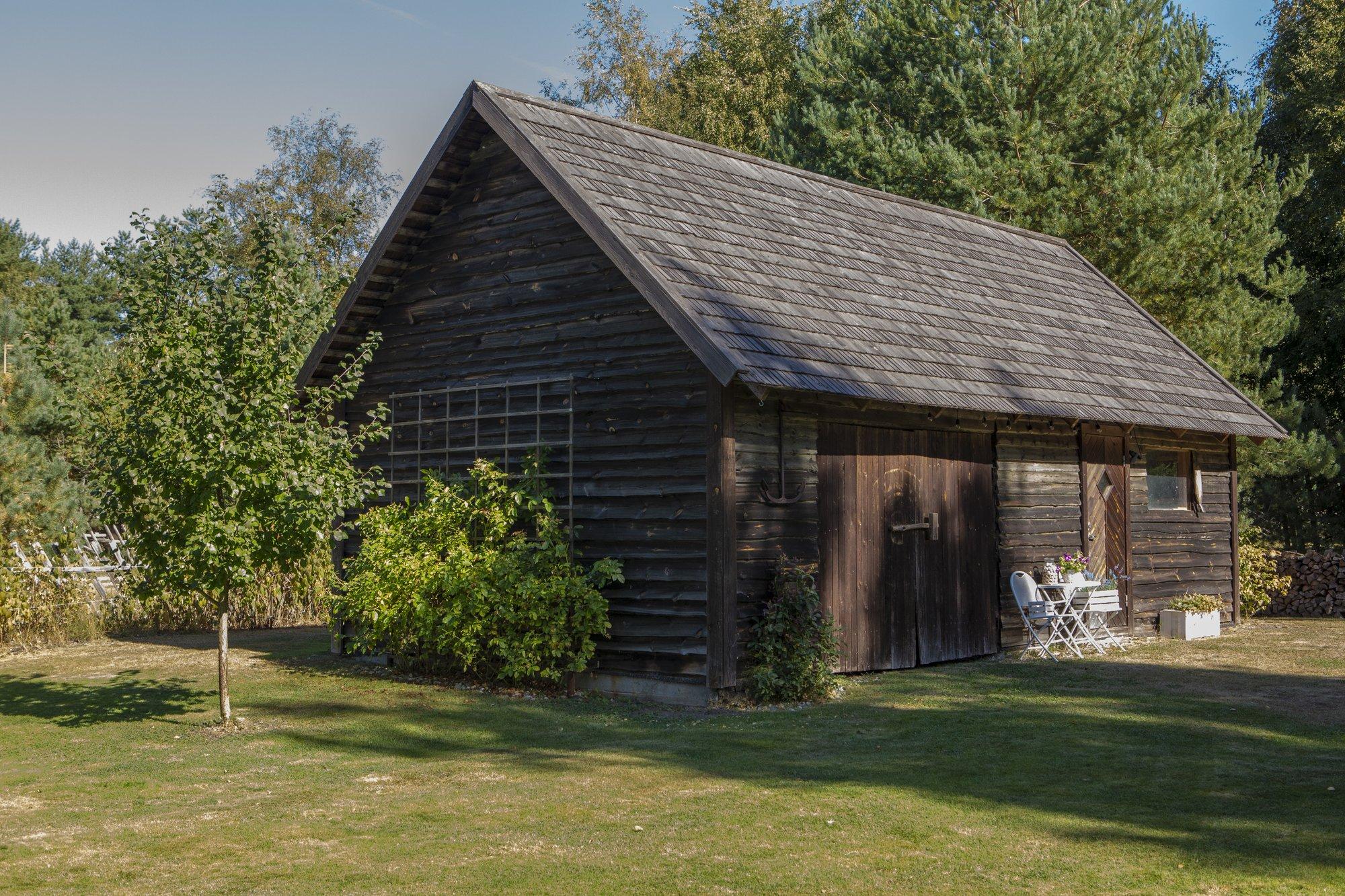 Uue maja ehitamise asemel tuli noorel perel hoopis vana maja ümber teha, tulemus sai imeilus