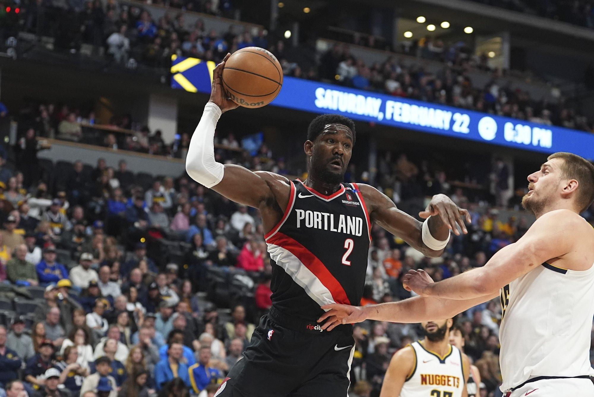 Lakers tugevdas meeskonda võimsa tsentriga