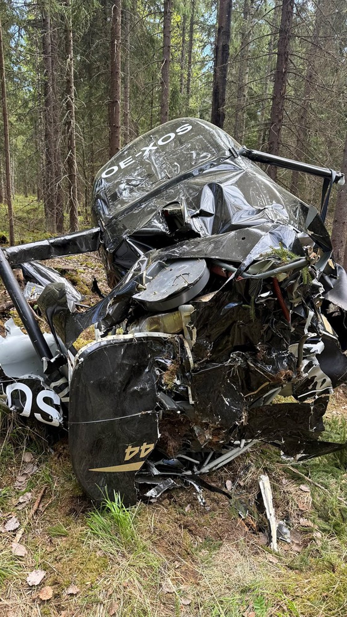 FOTOD | Soomlased avaldasid eestlaste hukkumisega lõppenud kopteriõnnetuse detaile. Tegu polnud formatsioonis lendamisega