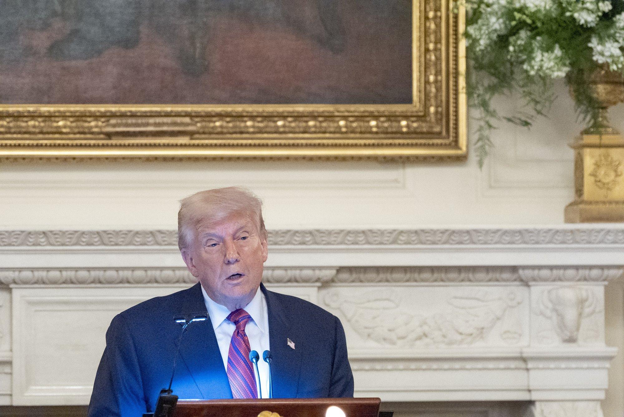 Trump kaebas Wall Street Journali kohtusse väidetava Epsteini kirja pärast