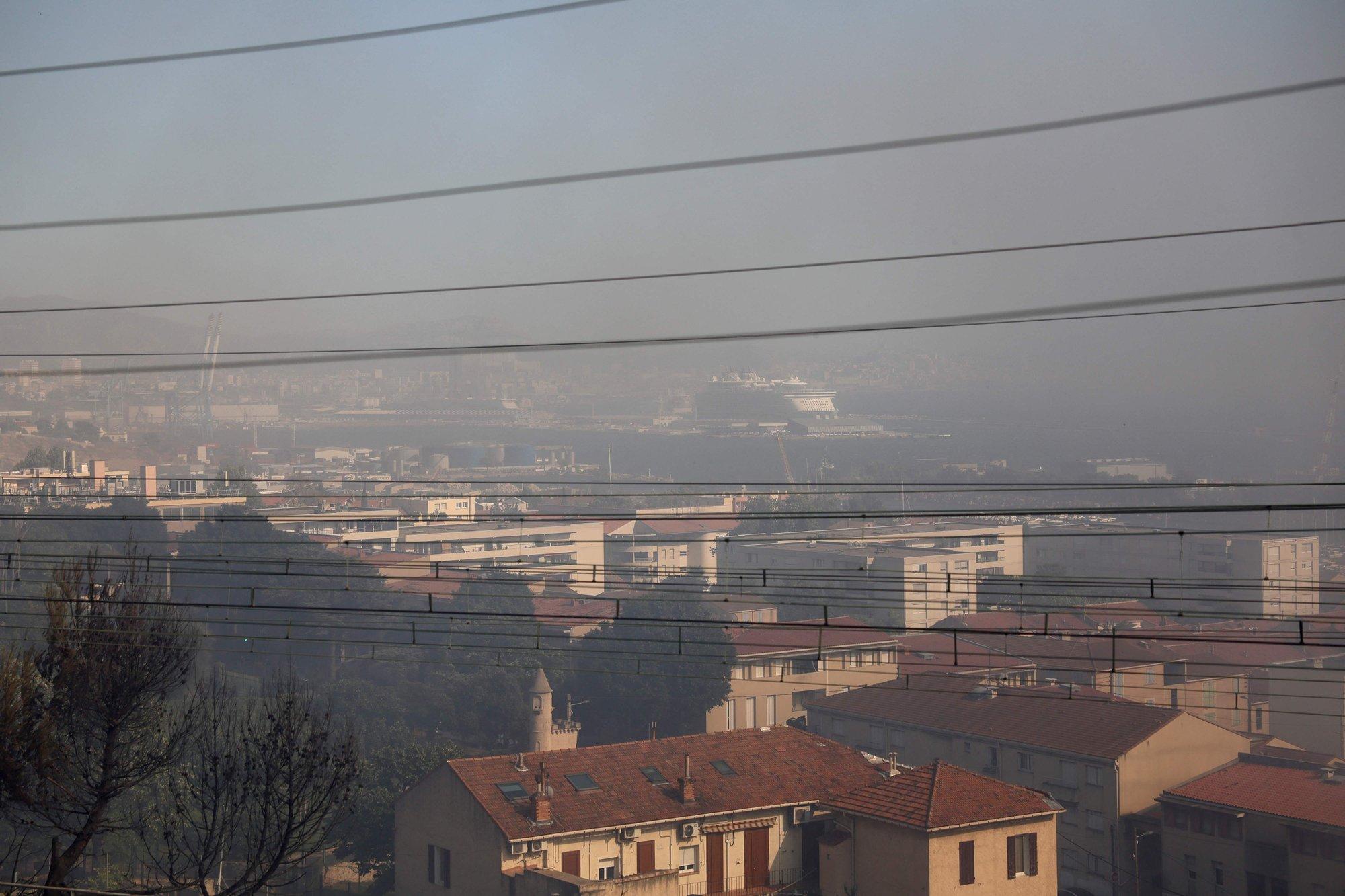Lõuna-Euroopa põleb. Marseille on mattunud tossu alla ning Kataloonias on põlenud 3100 hektarit maad