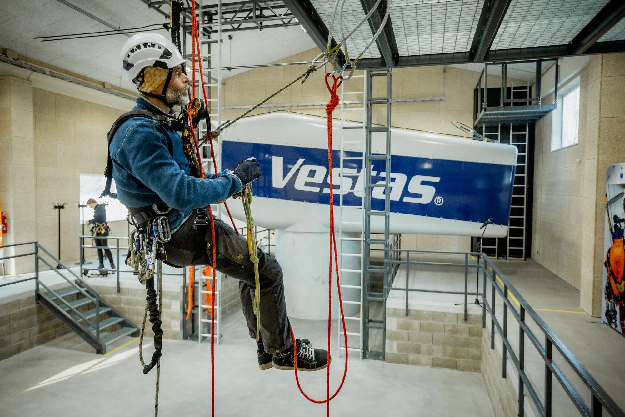 Ettevõtted juba uurivad, millal värvata saab. Tuulikulabade hooldaja eriala vastu on suur huvi