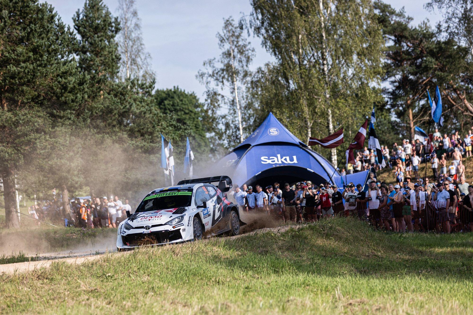 DELFI RALLY ESTONIAL | Ralli liider Solbergi elukaaslane: mida kiiruskatse edasi, seda hullemaks olukord läheb