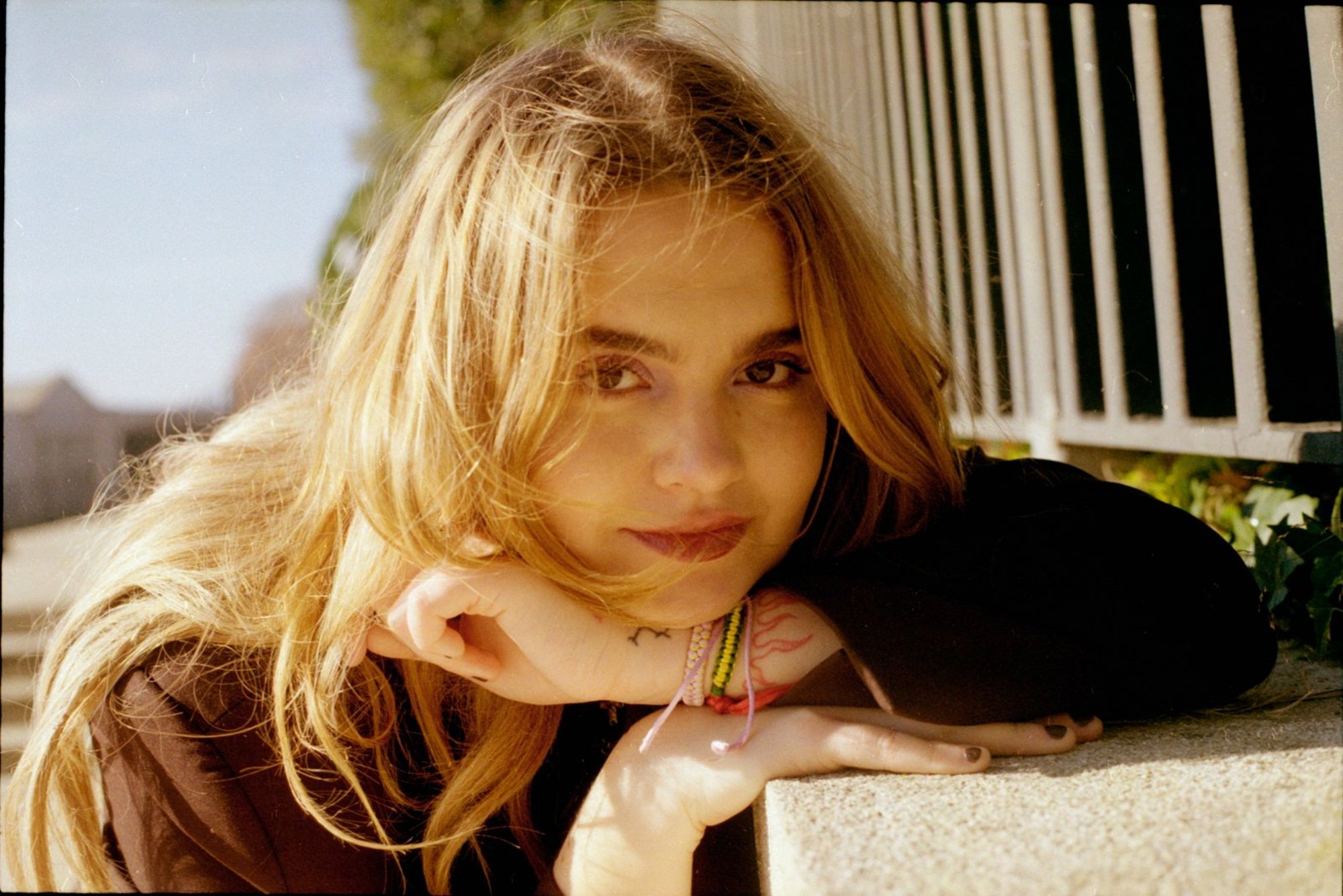 KLÕPS | Avalikkuse eest kadunud lauljatar Maian läbis stiilimuutuse