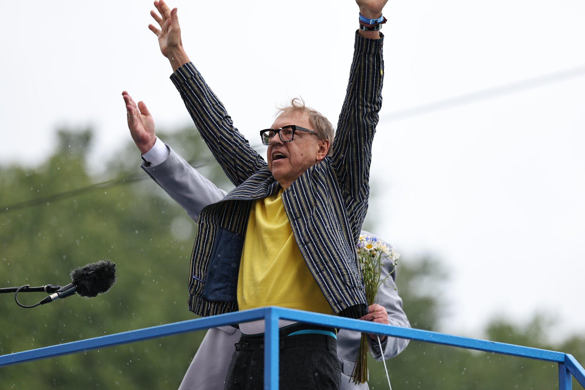 Rein Rannap oma kordusele läinud laulust: et laul nii korda läks, oli suur üllatus, selle üle on väga hea meel