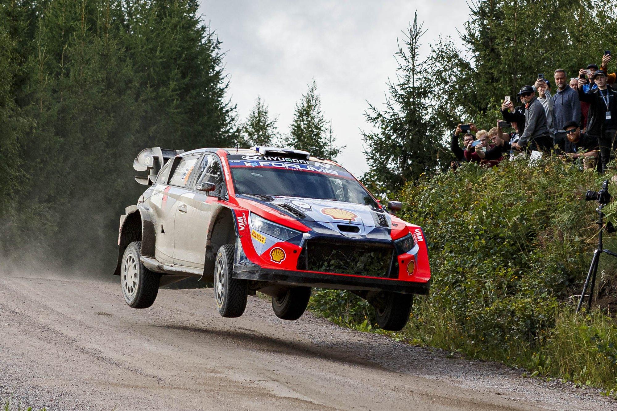 BLOGI | Toyota võttis Soome rallil viisikvõidu, Tänak teenis ühe punkti