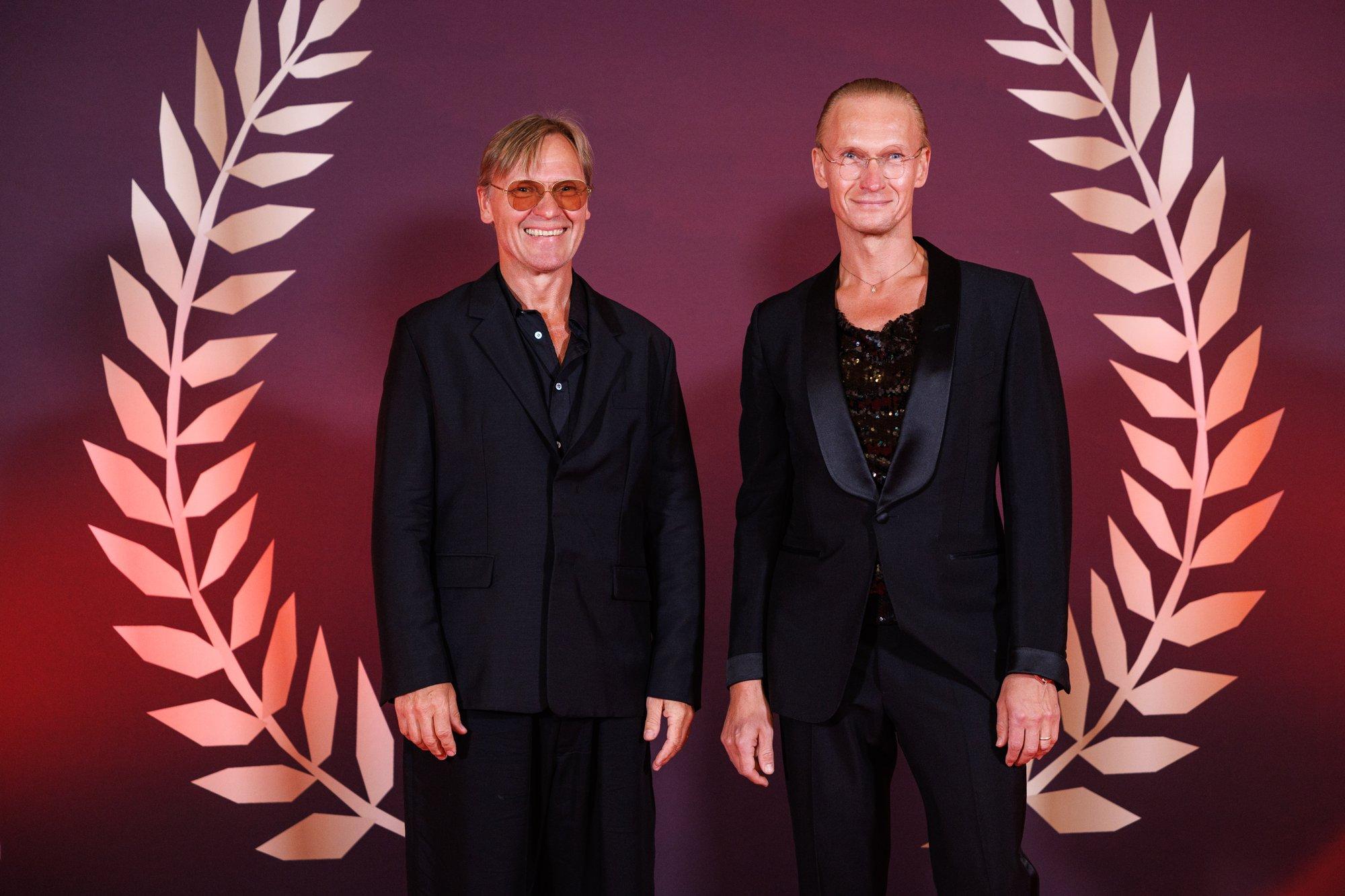 KLÕPS | Ettevõtjatest abielupaar Mart Haber ja Taivo Piller põgenesid koos lastega Eesti suve eest Chicagosse