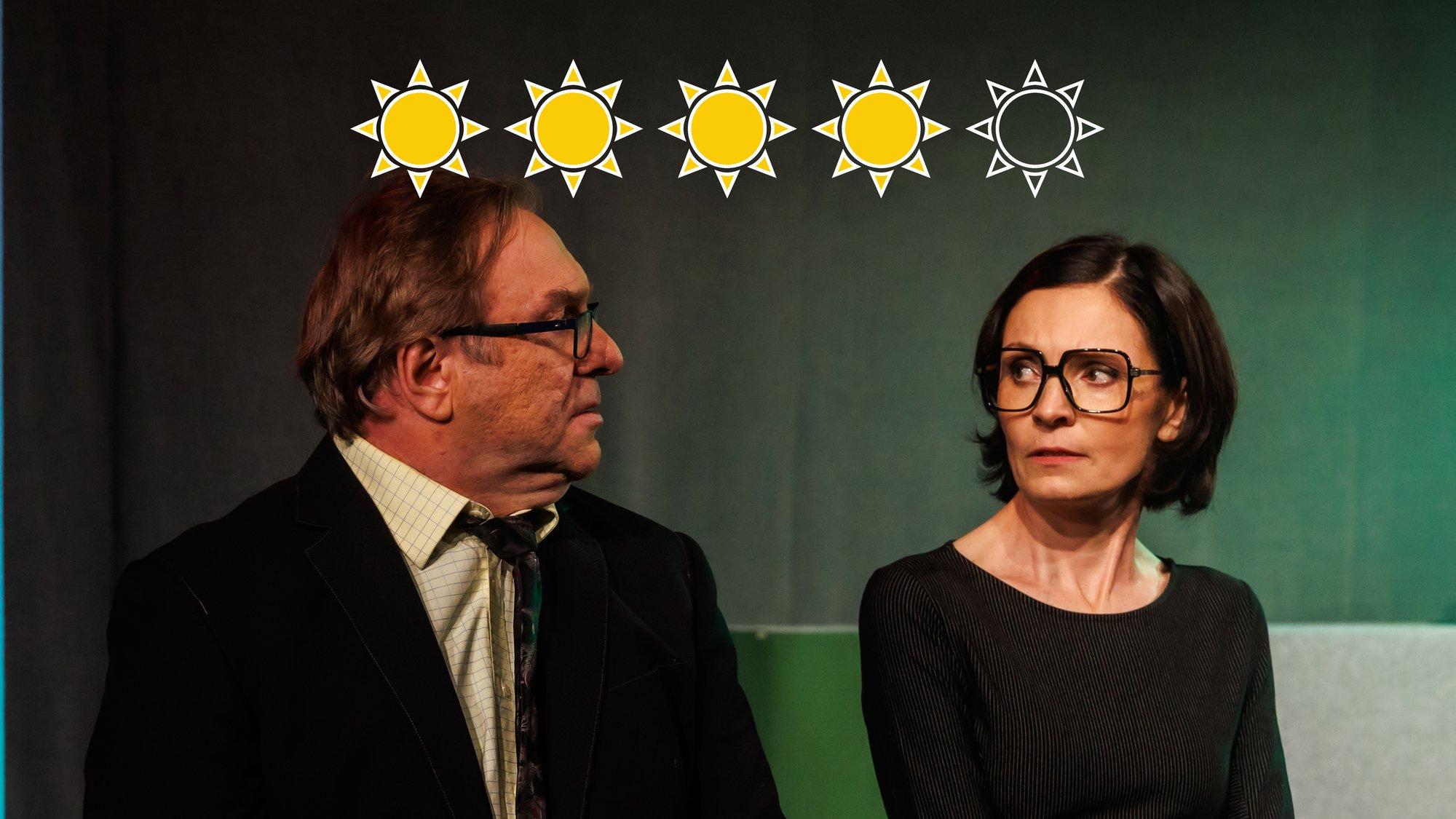 ARVUSTUS | „Vana armastus“. Eduka suhte saladus, imeline lavakeemia ja kortsud lavakujunduse kangas