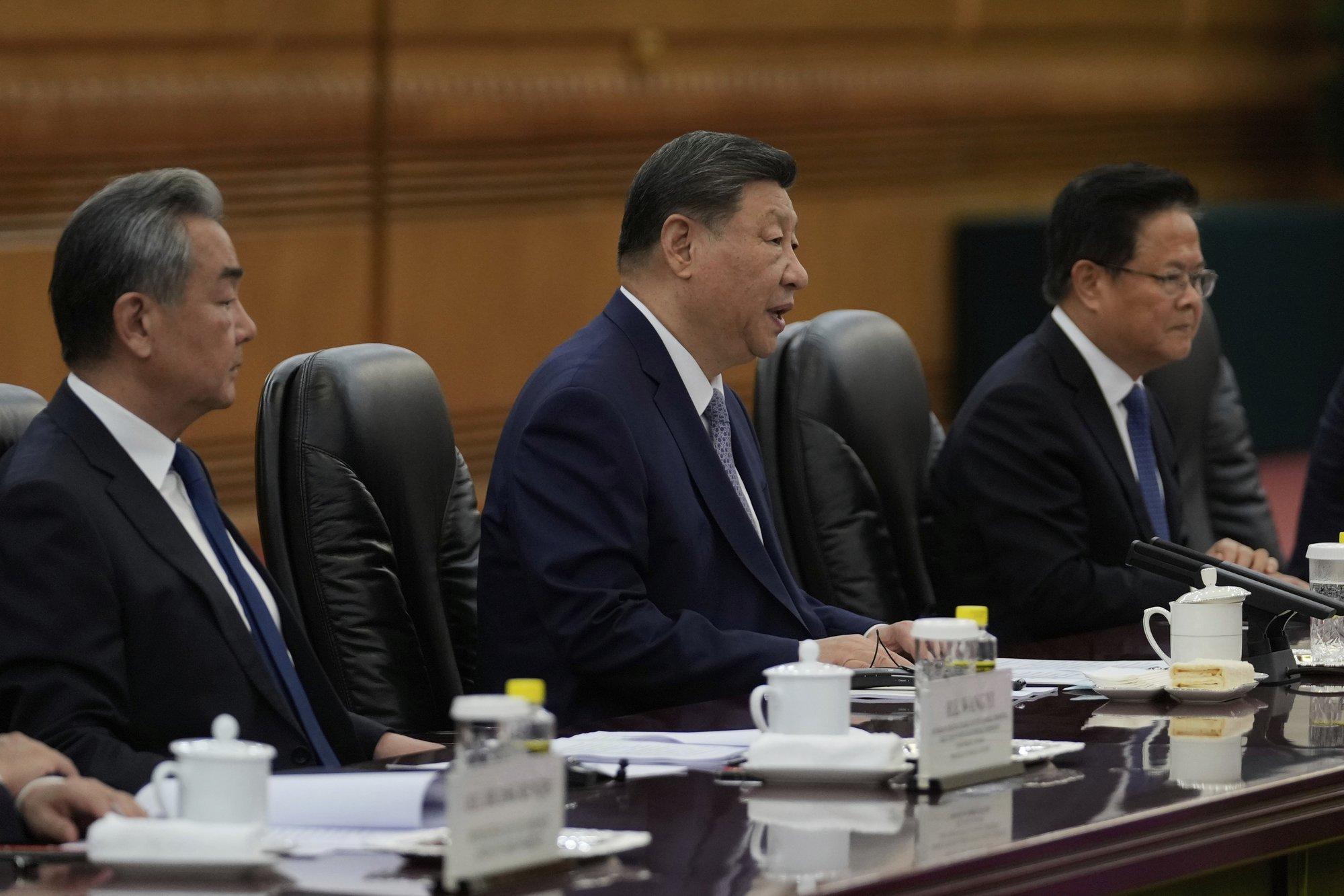 Hiina riigijuht Xi Jinping hoiatas Euroopa Liidu esindajaid Hiinale kaubanduspiirangute seadmise eest