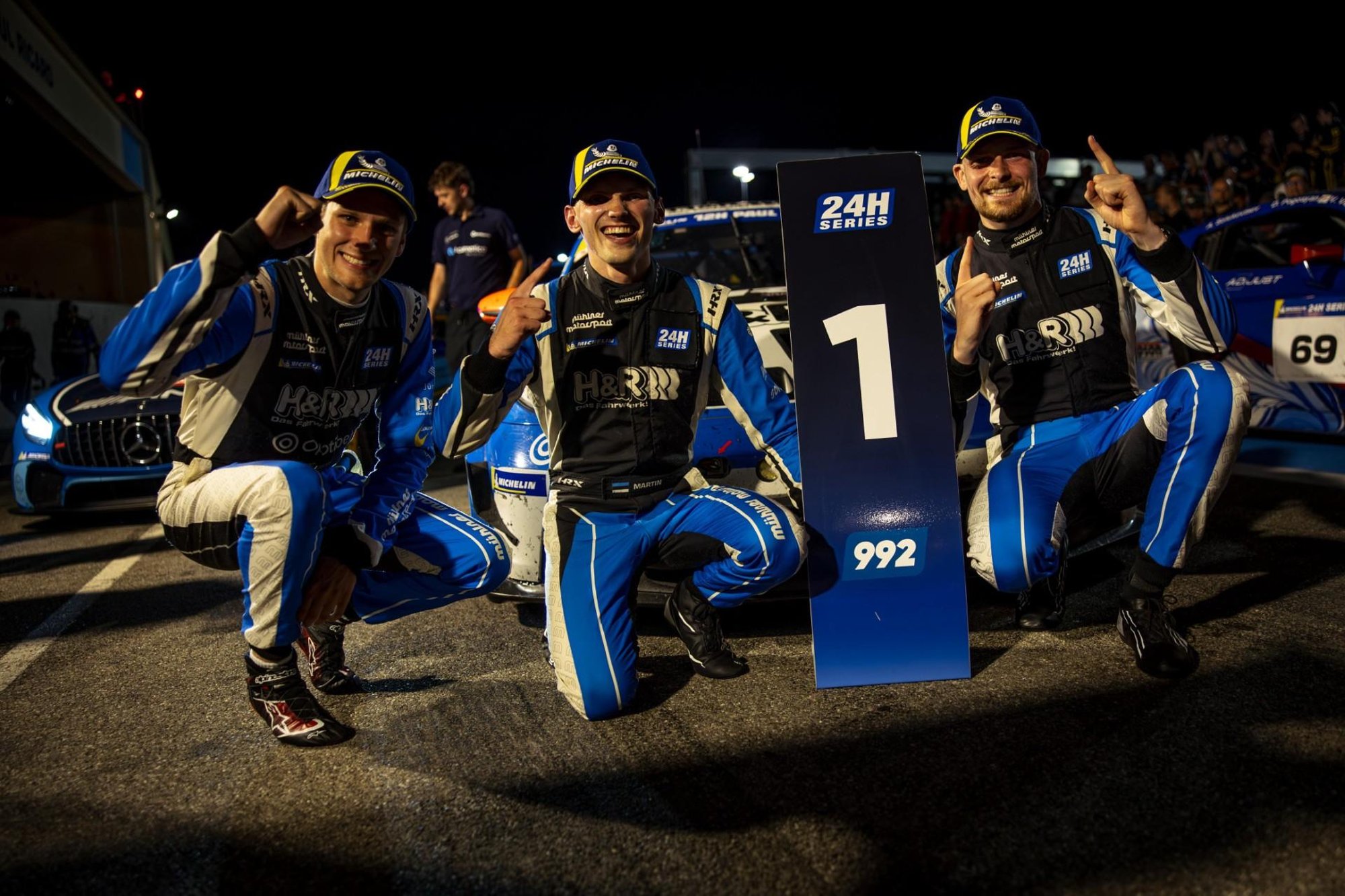 Martin Rump teenis ülimalt palava ilma kiuste 12 tunni sõidul esikoha. „Tegin julgelt ühe oma elu parima stardi“