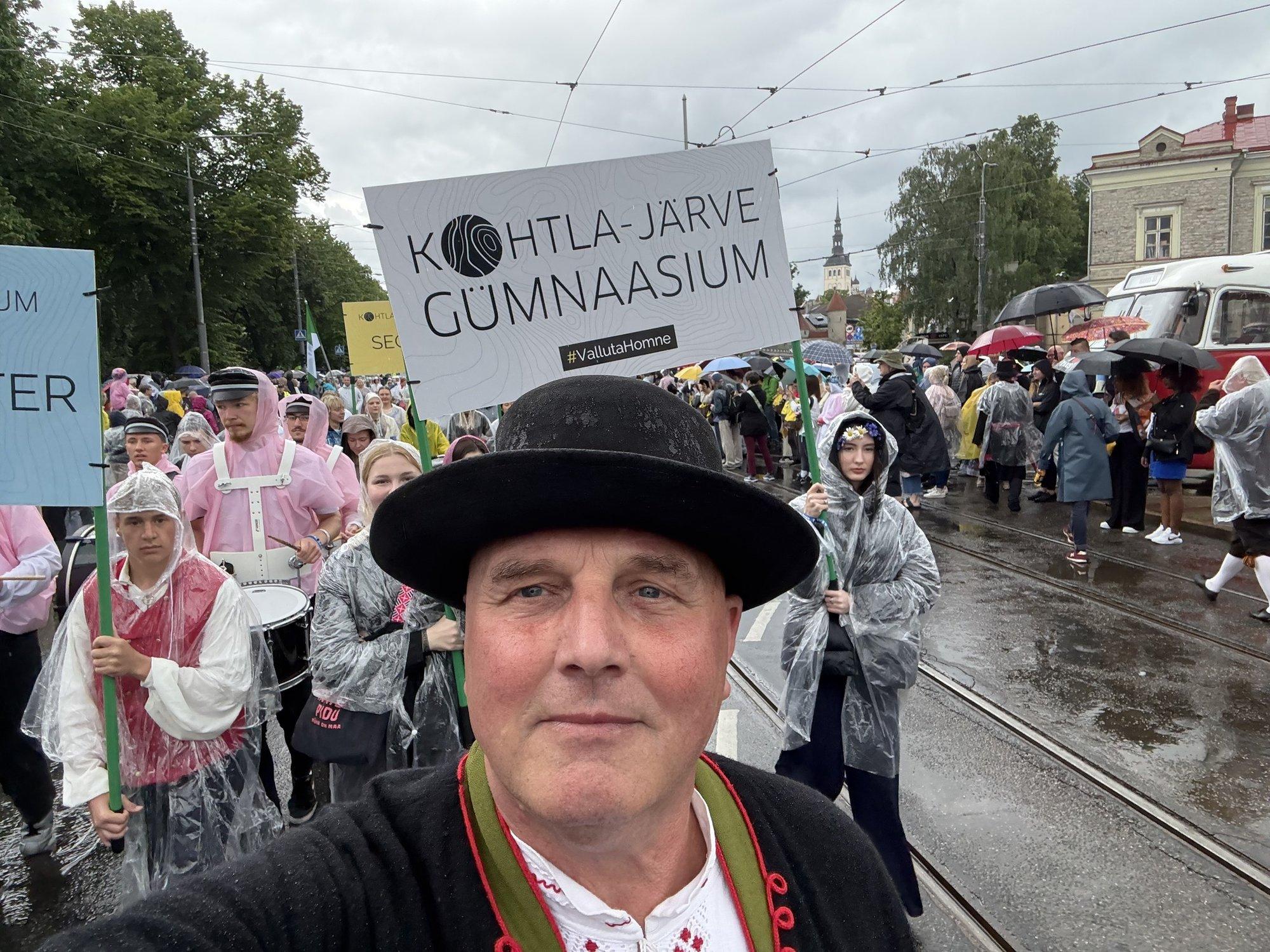 Kohtla-Järve koolijuht Hendrik Agur: tõime vene noored laulupeole esinema, see ongi parim integratsioon