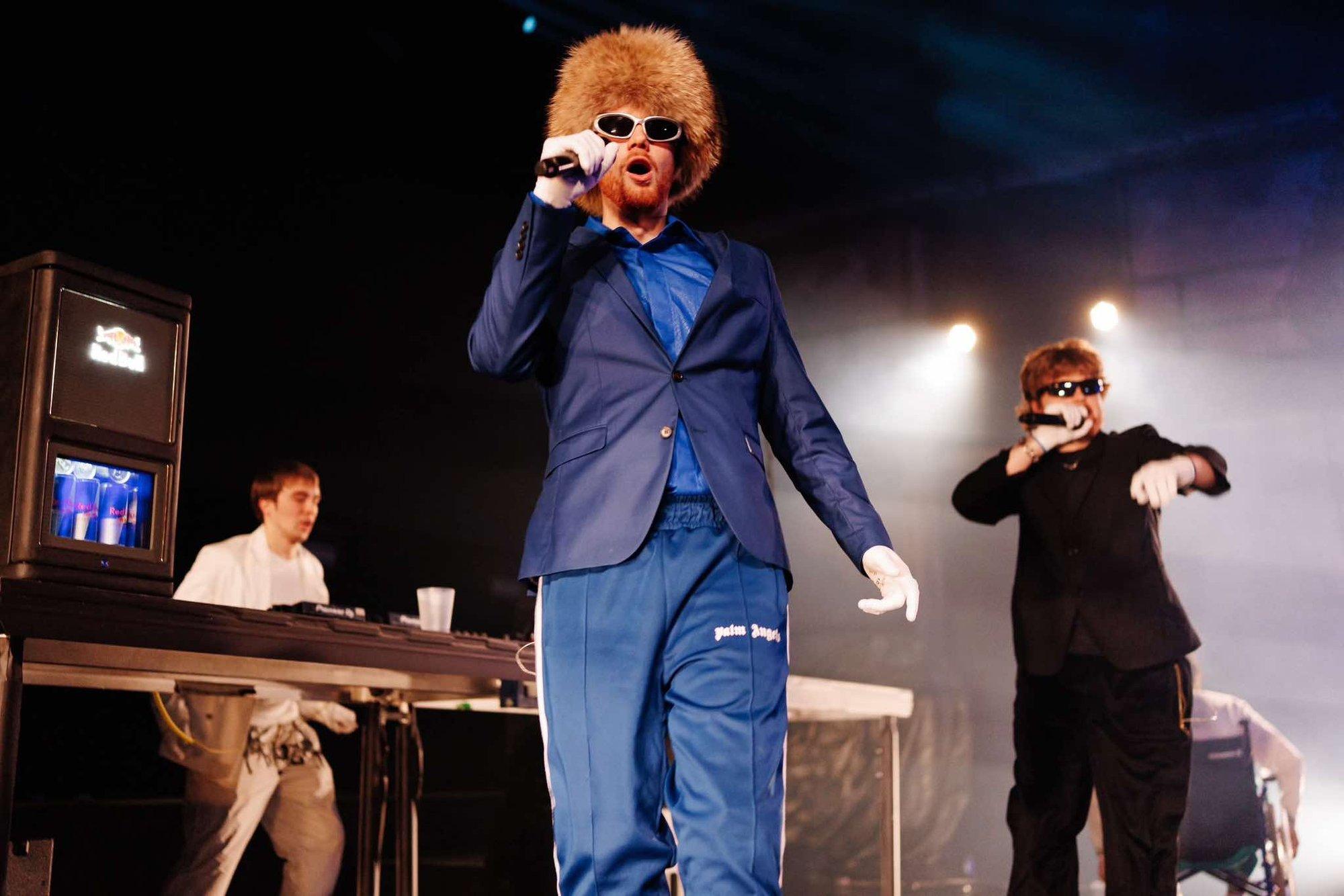 Kas muusikamaailma tippu tõusnud Triibupasta on hädas arve maksmisega? Noor kunstnik ootab endi sõnul veel tasu