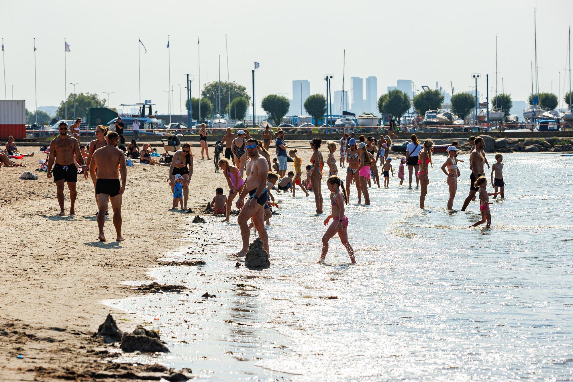 Eestit on tabanud kuumalaine. EMO-de töökoormust soe ilm ei mõjuta