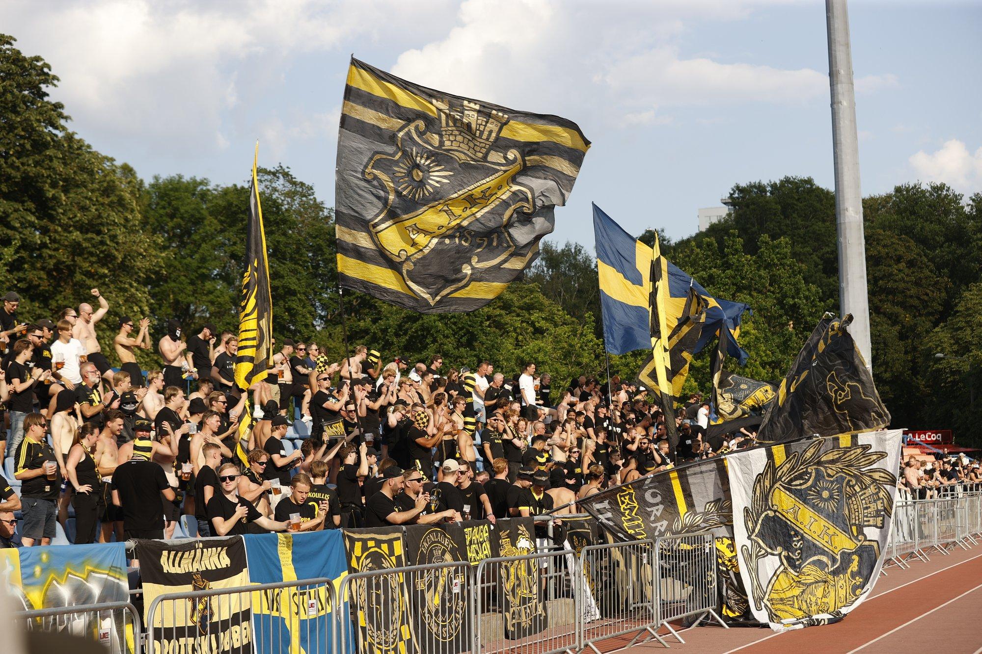 VIDEOD | Rootsi jalgpallifännid korraldasid Tallinna tänavatel ja Kadrioru staadionil tõelise mürgli