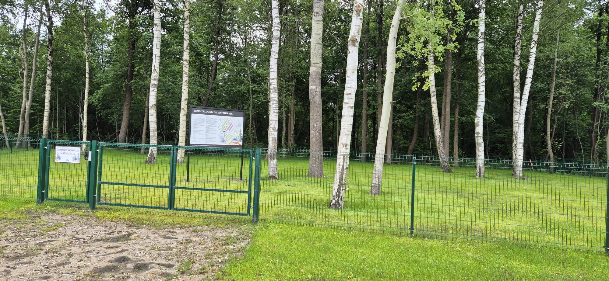 Pärnus avati lemmikloomade kalmistu