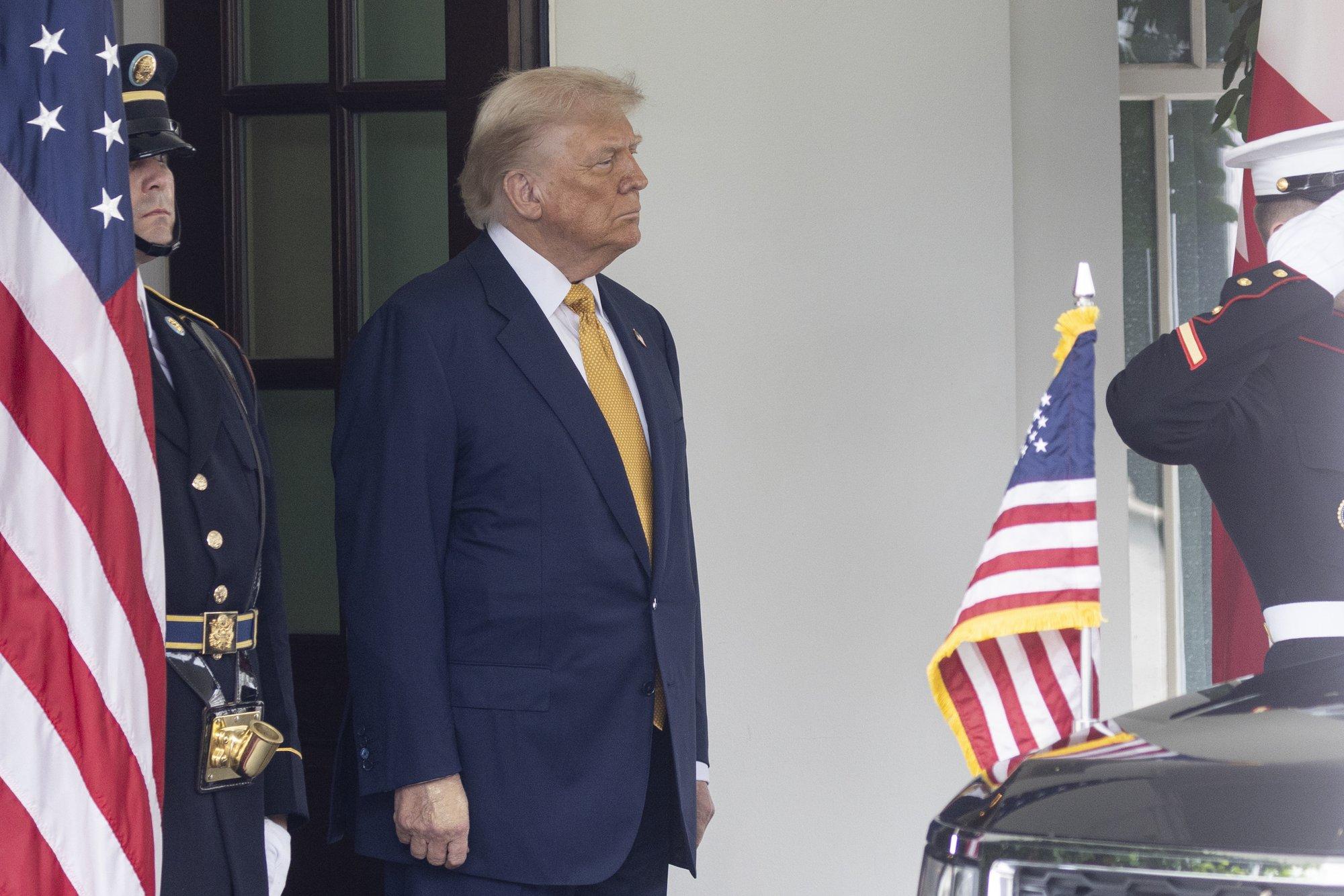 Valge Maja: Trump läbis kahtlaste veenide tõttu põhjaliku tervisekontrolli, eluohtlikke hädasid ei leitud