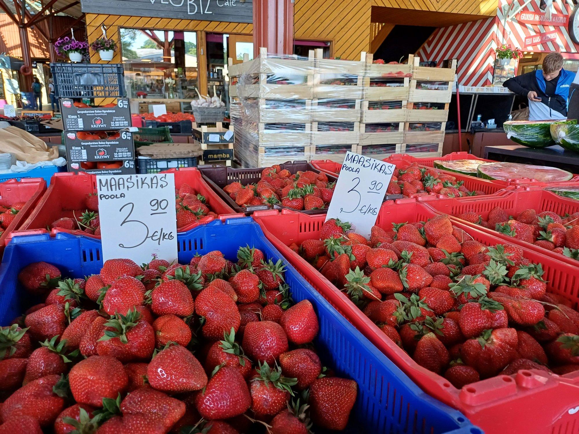 Poola maasikatest tuvastati liiga suures koguses taimekaitsevahendite jääke