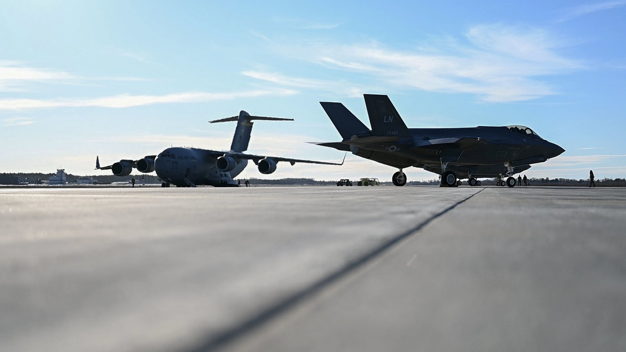 Analüütikud: USA tõi oma tuumarelvad pärast 17 aastat uuesti Suurbritanniasse