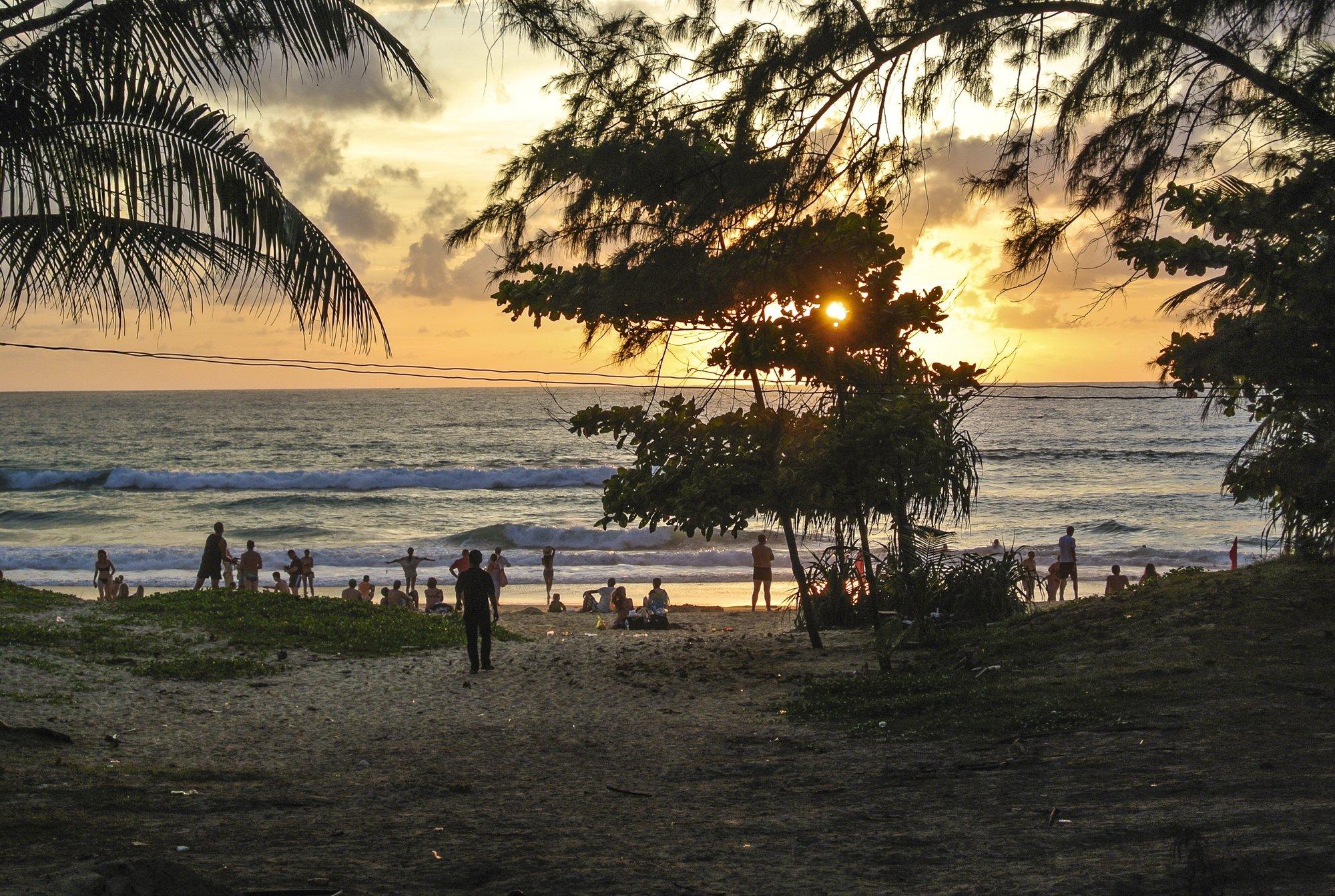 Tai püüab riigi majandusmootorit taaselustada. Turistidele jagatakse tuhandeid tasuta lennupileteid