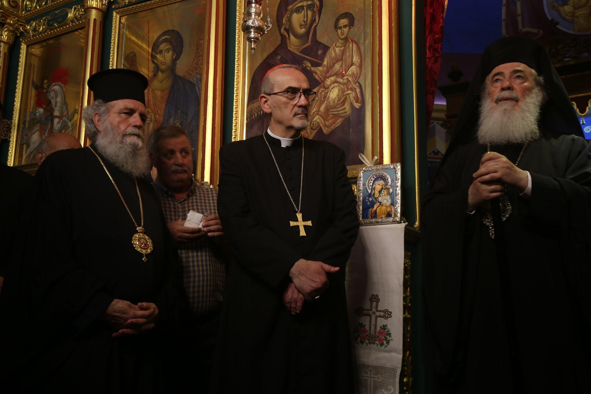 Kõrgeimad katoliku kiriku juhid külastasid Gazas Iisraeli mürsutabamuses kannatada saanud kirikut