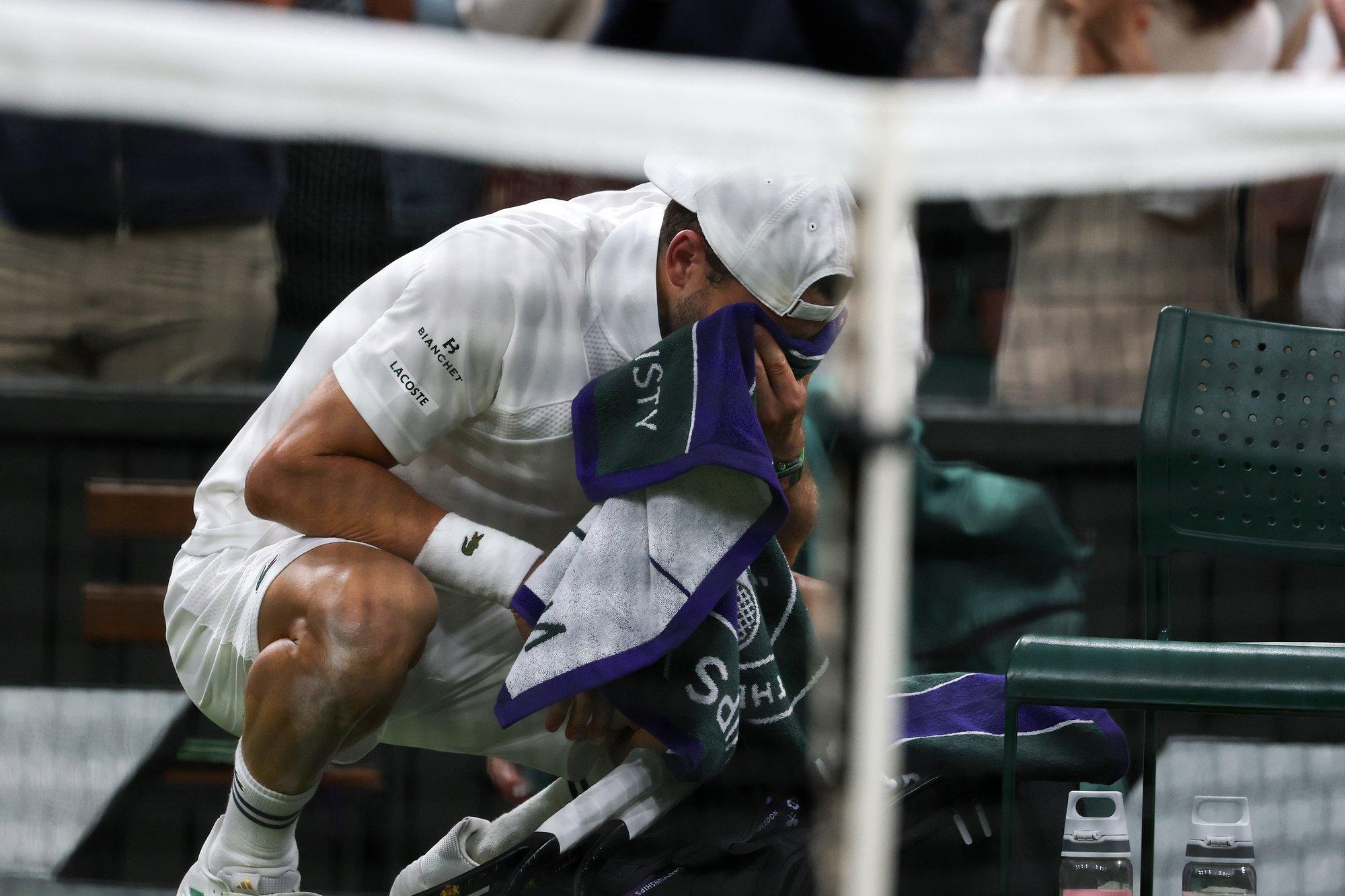 KOMMENTAAR | Wimbledoni must õhtu. Saatus keeras Bulgaaria tennise pidupäeva leinaks