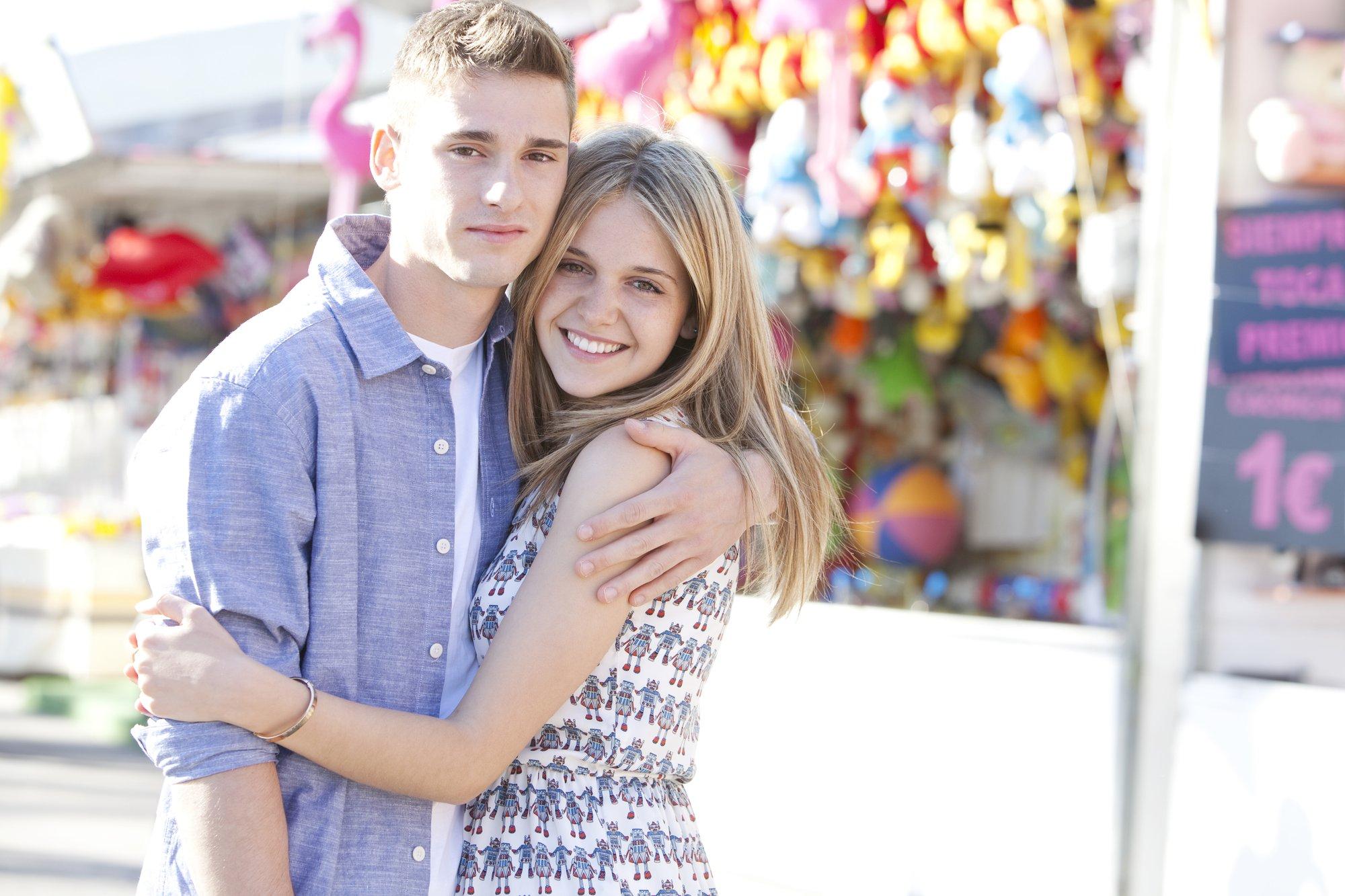 „Tahan kallima juurde ööseks jääda.“ Kuidas peaks vanem käituma, kui laps armub esimest korda?