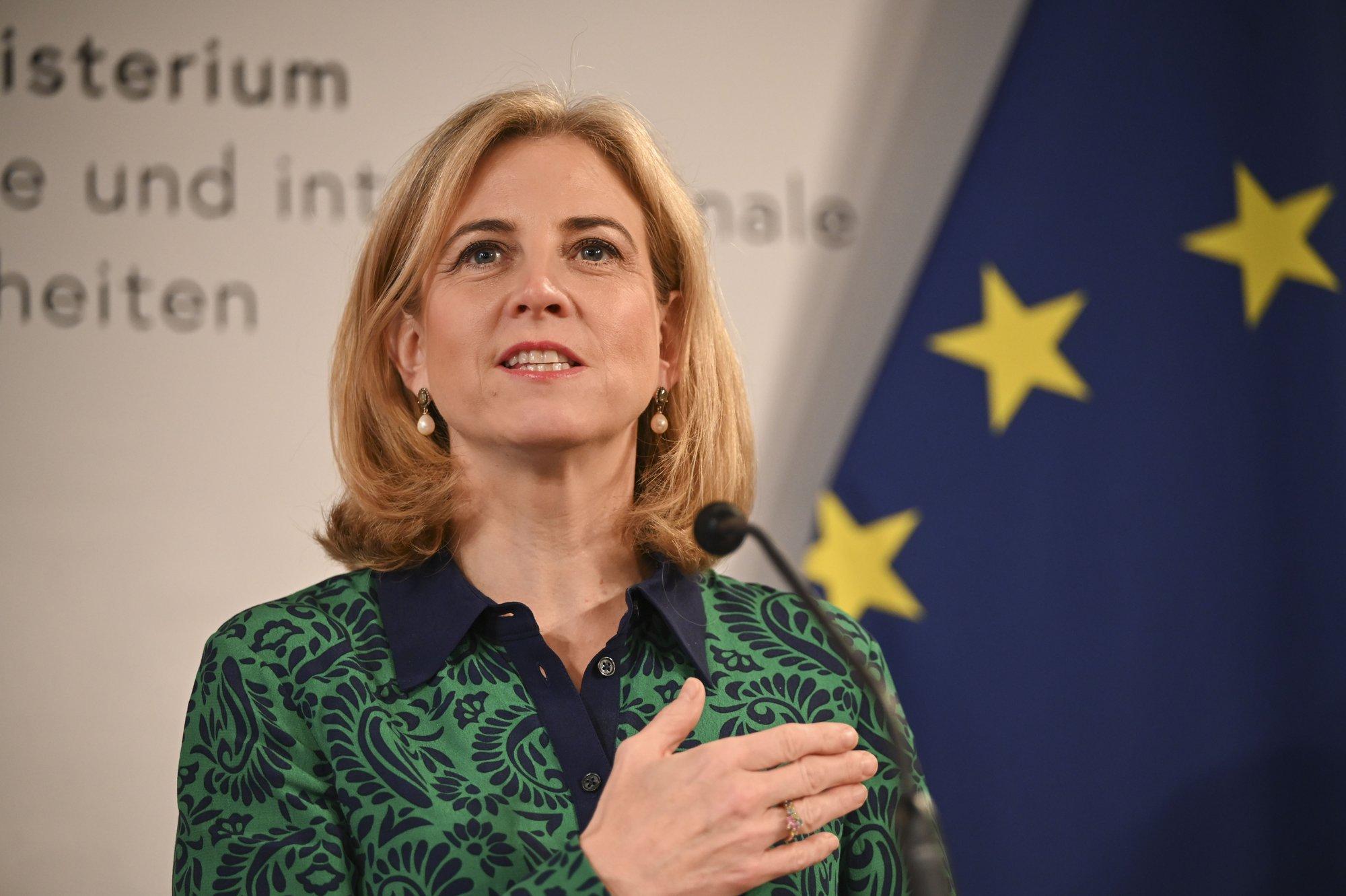 Austria välisministri sõnul peaks riik tõsiselt arutama NATO-ga liitumist