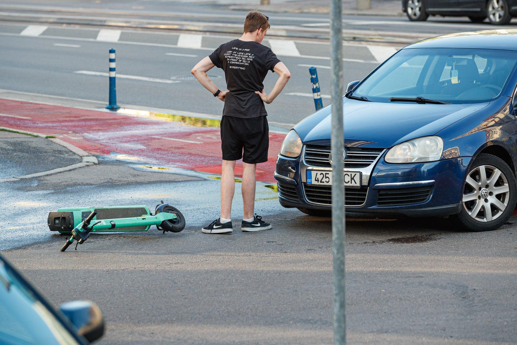Aleksander Valdmann: keelakem siis ka autod! Tõukerattad ei ole inimeste rumaluses süüdi