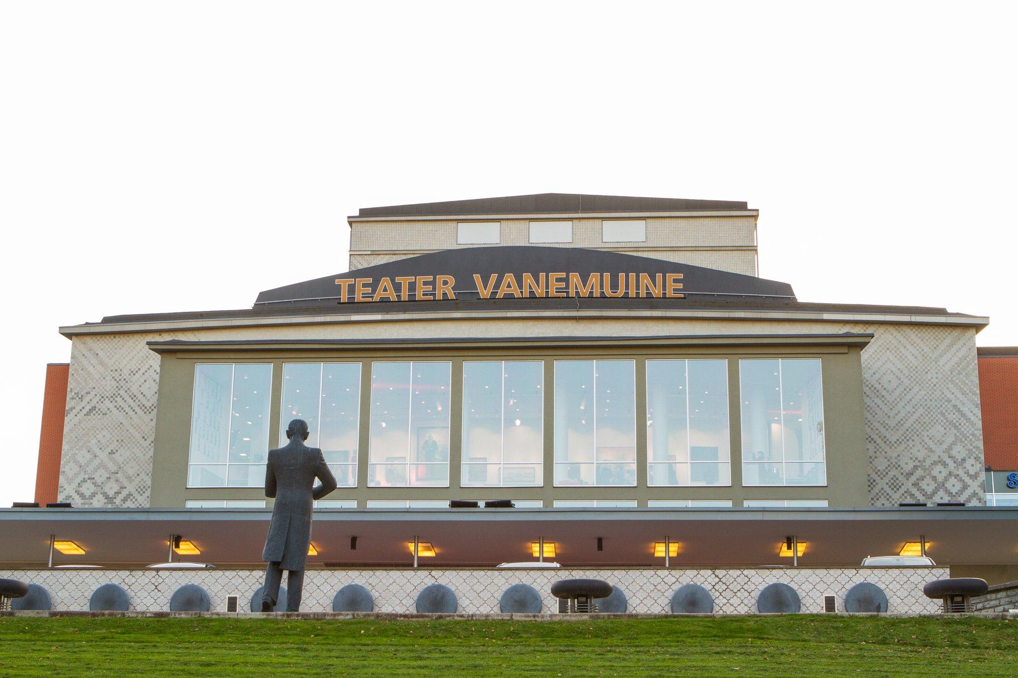 Mati Unti meenutused teater Vanemuine avamisest: istusin laval ja ootasin, millal hiigelhoone õhku lendab!