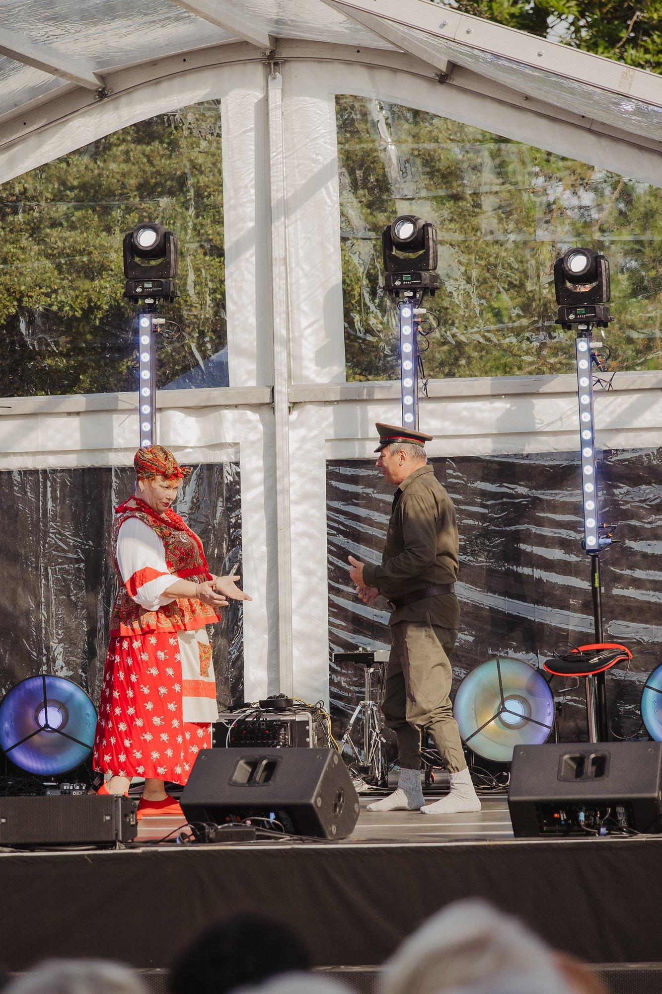 VIDEO | Maardu linnapäeval esines artist nõukogude armee mundris. Linn: programm peegeldas linna mitmekesist kultuuriruumi