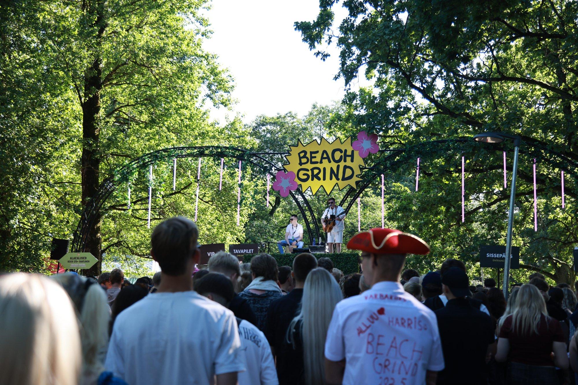 FOTOD | Beach Grindi teine päev on täies hoos! Rahvamassid olid varakult kohal