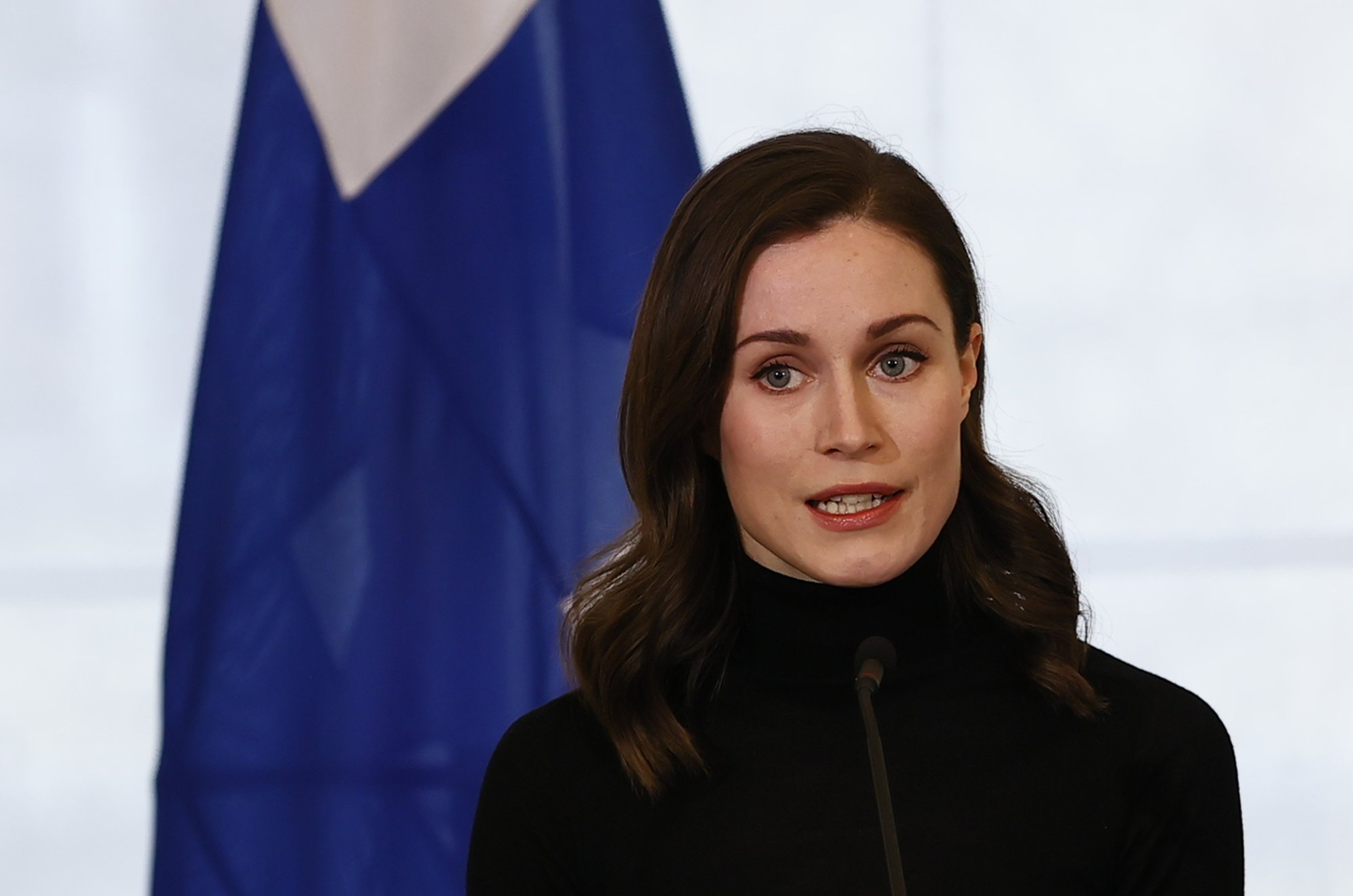 KLÕPS | Suviselt vallatu! Sanna Marin pidutses Soome festivalil taas napis rõivas