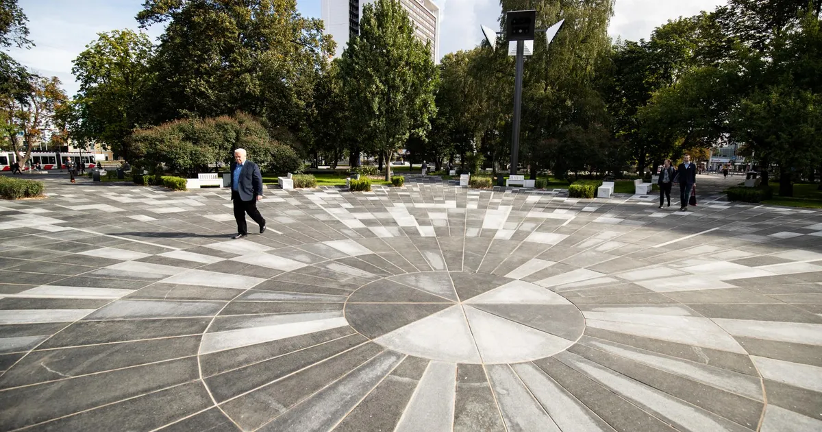 VIDEOD ⟩ Tallinna park meelitab noori: «Üks jõi üle, oksendas, minestas ja roomas, lõpuks kutsuti politsei!»