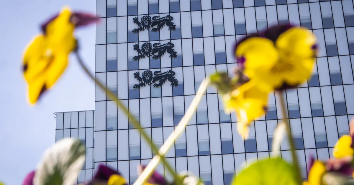 Riik otsib mitut tippjuhti