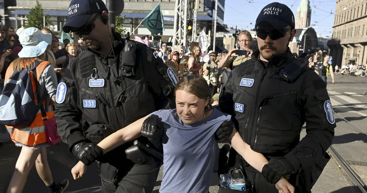 MATTIAS JÕESAAR ⟩ Noorte naiste radikaliseerumisele ei tohi takka kiita