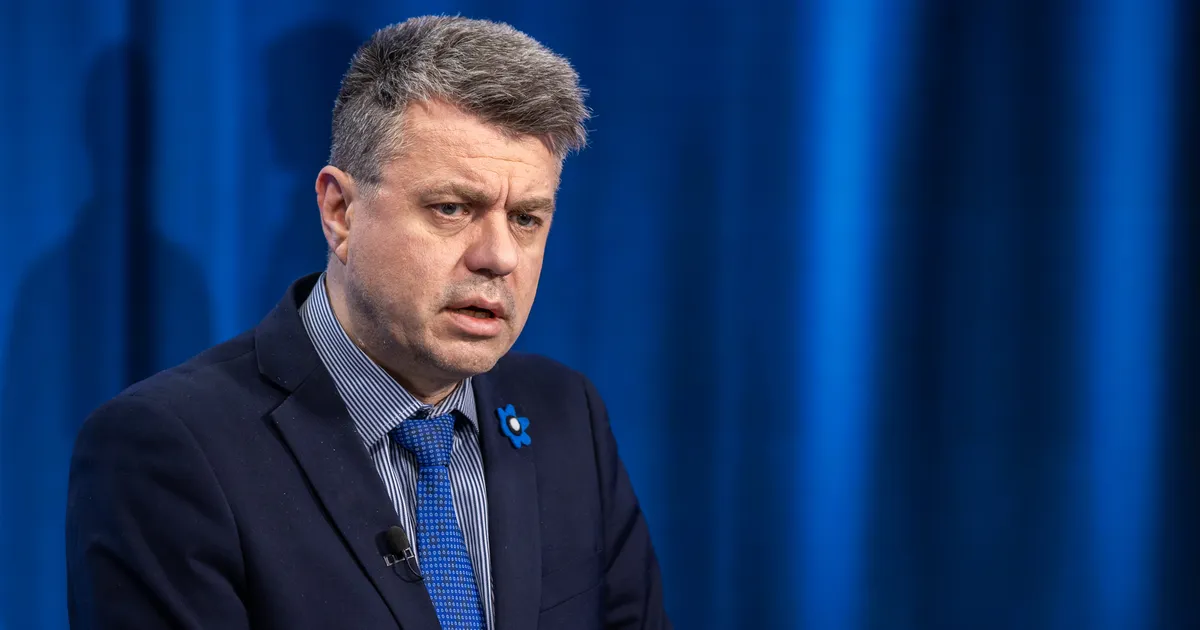 URMAS REINSALU ⟩ Kaua loobitakse surnud koera üle aia. Peaminister, andke aru ja tehke automaksule lõpp