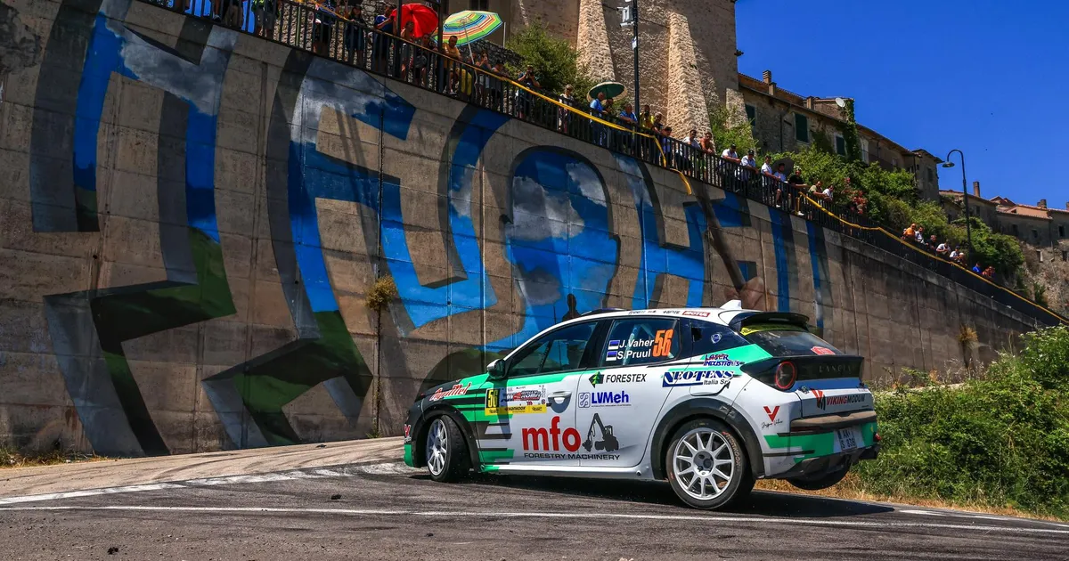 Eesti võidusõitja tegi EM-rallil karmi avarii