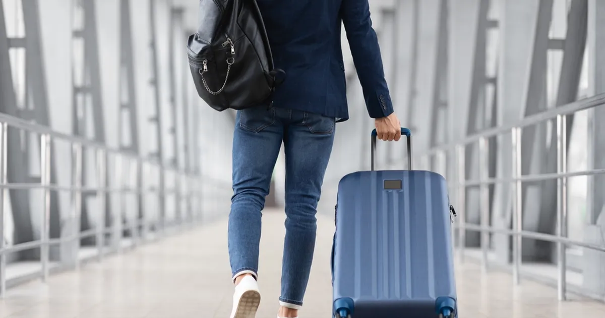 SALAPÄRANE KADUMINE ⟩ Belfasti mehe nimel broneeriti mitu lendu pärast tema kadumist Pariisis