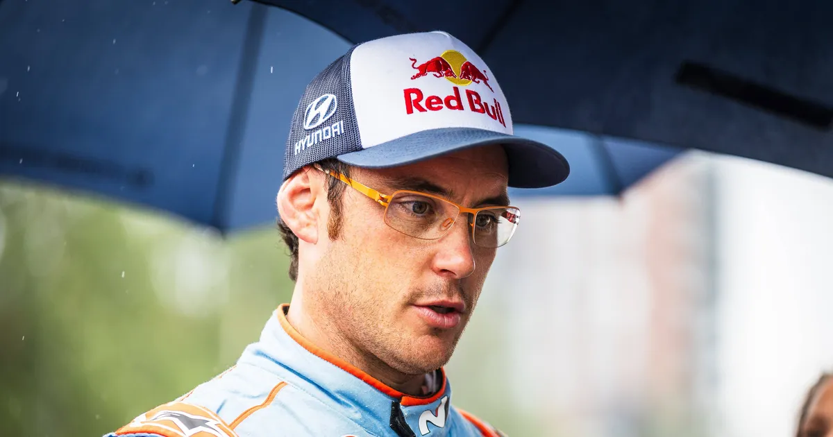 Neuville lehitas valget lippu: MM-tiitli lootused kadusid