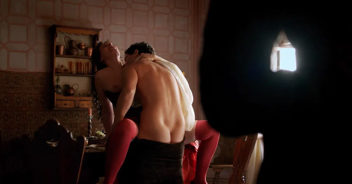 FOTOD ⟩ Orgiad ja seksimaratonid: kuidas kostüümidraamad nii tiiraseks muutusid?