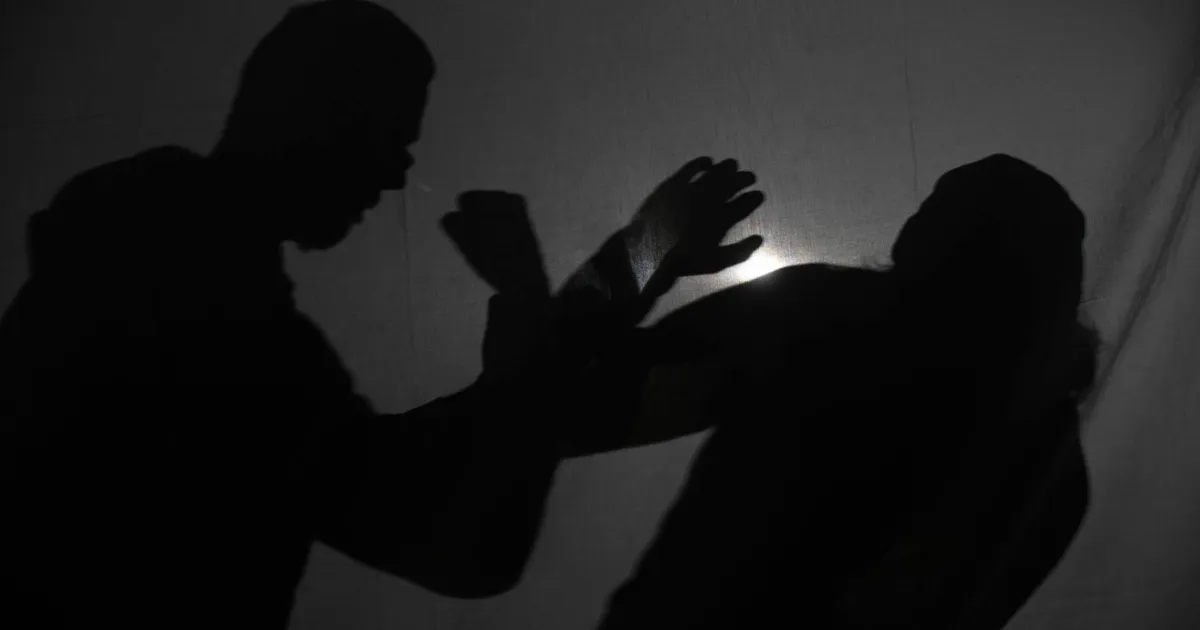 Abikaasa tõukamine lõppes kriminaalasjaga