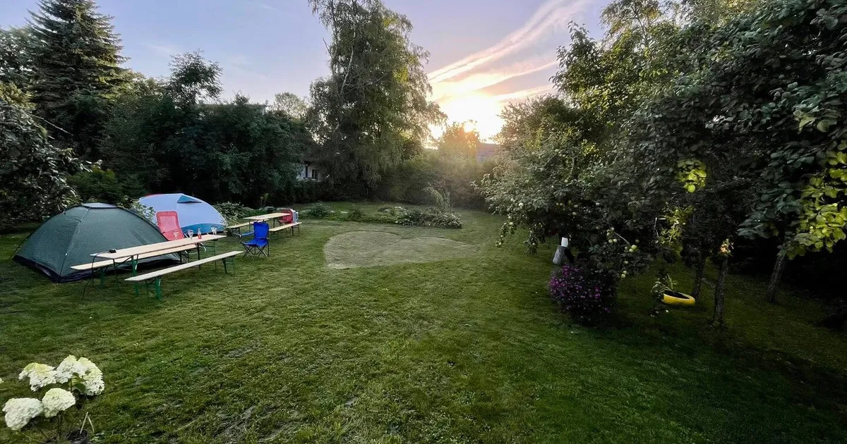 «Miks eestlane ei taha enam Eestis puhata?» Tallinnas Pirital telkimise hind pani ööbija õhku ahmima